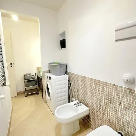 Ama Home-intero Con Terrazza Palermo-politeama פלרמו